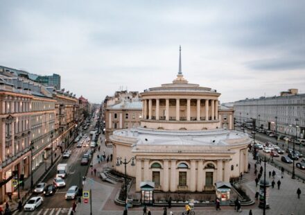 Russian Governors Rush to Deny Fuel Crisis as Rationing Spreads