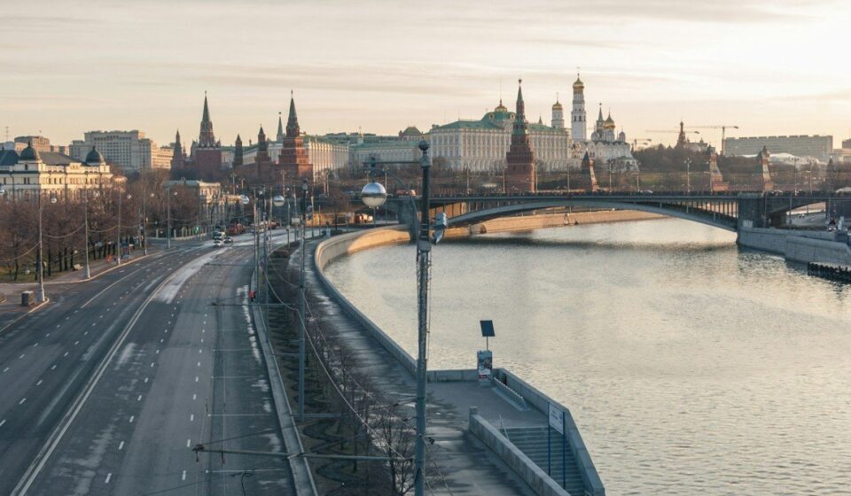 Russia Bans Jet Fuel Exports as Ukrainian Attacks Cripple Refining
