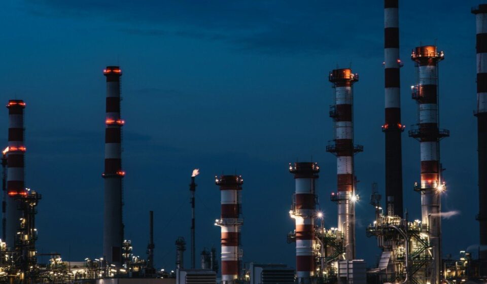 Ukraine Hits 300,000-Bpd Gazprom Neft Refinery in Overnight Drone Strike