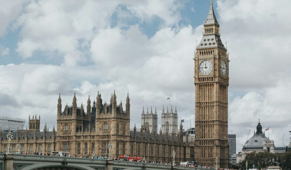 UK Eases Some Russian Oil Sanctions as Fuel Prices Soar