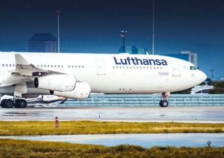 Lufthansa Warns Strait of Hormuz Closure Will Add $2 Billion in Fuel Costs
