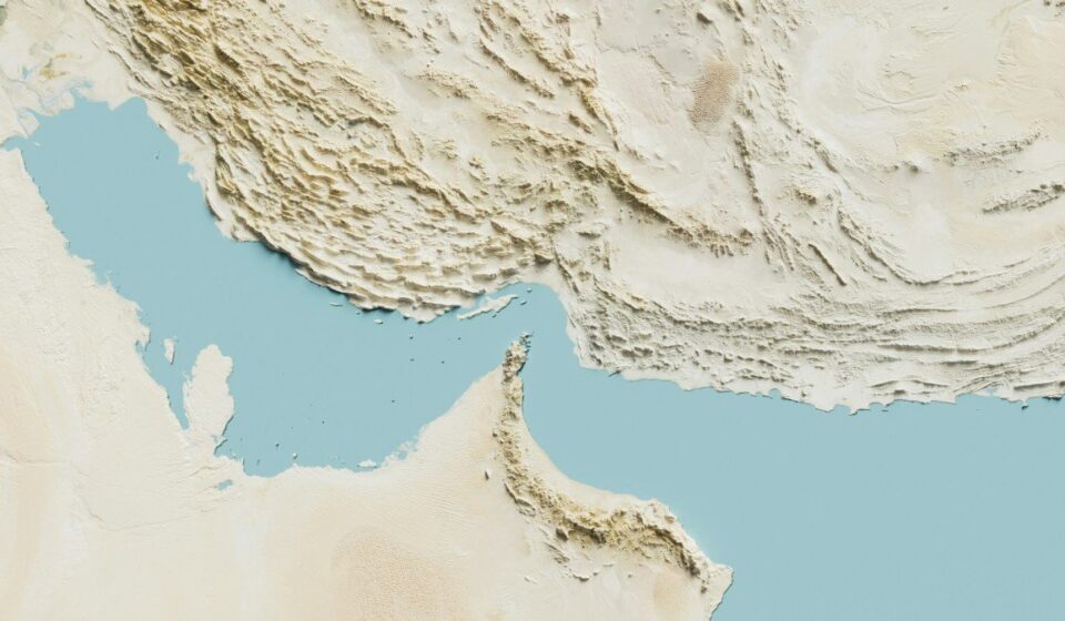 Iran Warns of $140 Oil as Trump Holds Hormuz Blockade