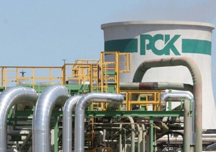 Germany Scrambles for Polish Oil Route as Russia Halts Druzhba Flows