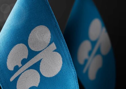 UAE Quits OPEC and OPEC+ as Hormuz Crisis Drags On