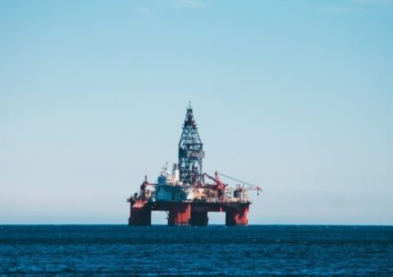 Goldman: Another Month of Hormuz Closure Means Over $100 Brent Throughout 2026