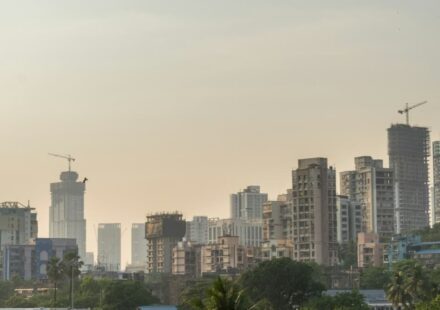 Energy Shock Prompts Analysts to Cut India's GDP Growth Forecasts