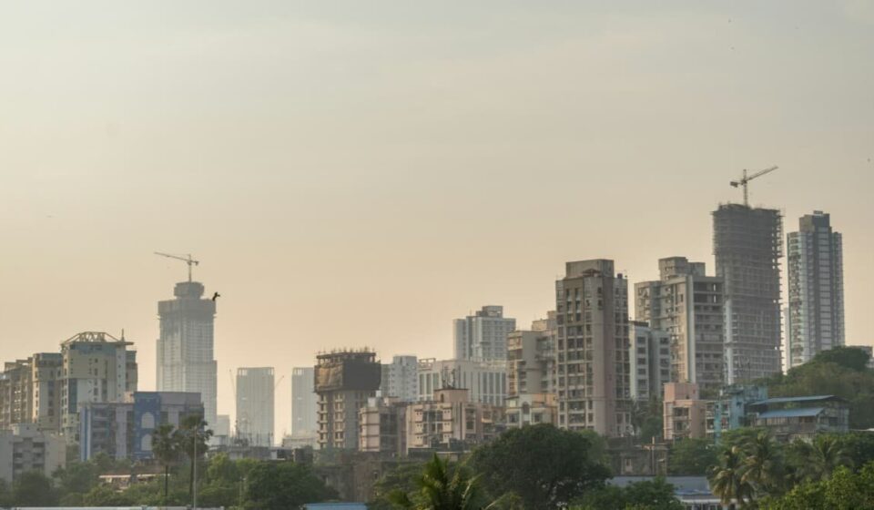Energy Shock Prompts Analysts to Cut India's GDP Growth Forecasts