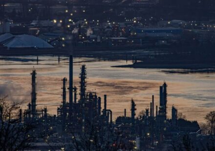 China Directs Private Refiners to Maintain Fuel Output Even At A Loss
