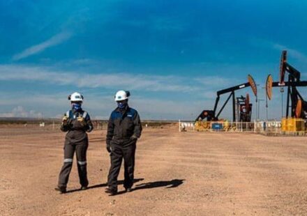 Argentina’s State Oil Firm Dodges $16B Payout