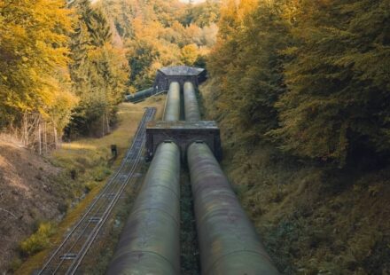 Macquarie: Two More Months of War Could Send Oil to $200
