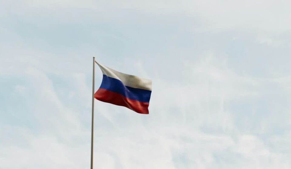 U.S. Waivers Spur Russian Oil Sales But Interest in Iran’s Crude Remains Low