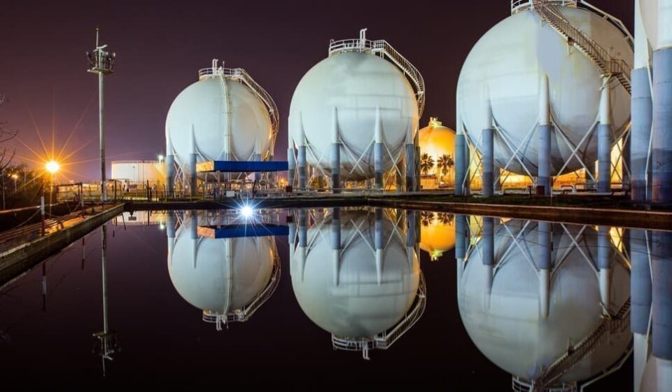 India's Industrial Gas Supply Slashed After Qatar Suspends Output
