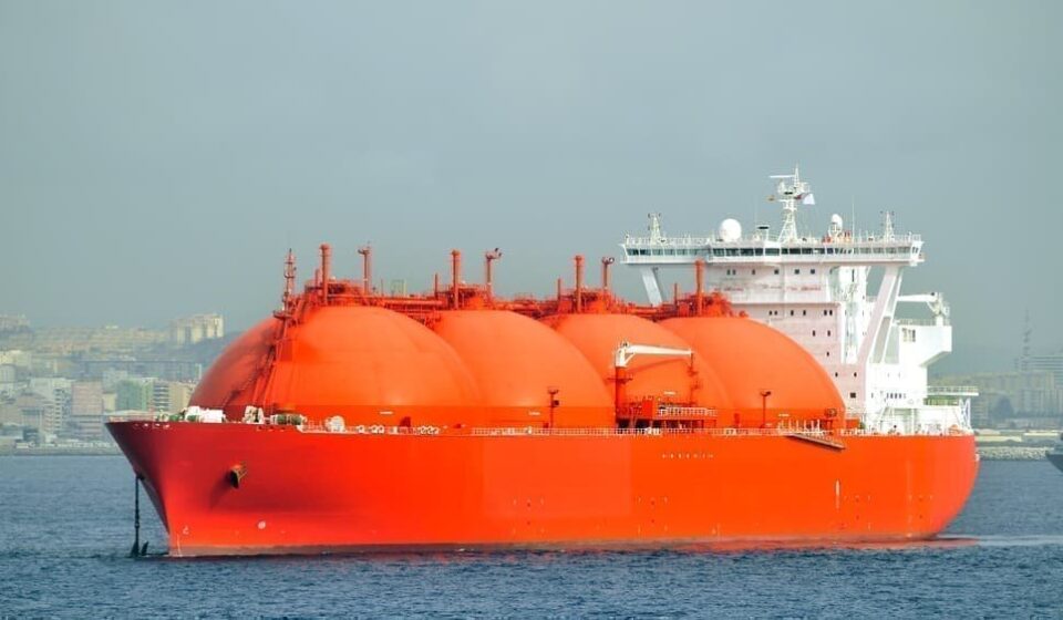 European Gas Prices Soar 30% as Qatar Halts LNG Output