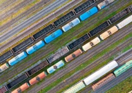 India Plans 30% Slash in Thermal Coal Imports This Year