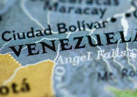 Venezuela Suspends 19 Oil Production Contracts