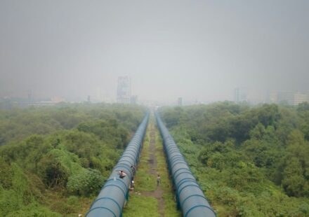 China Hikes Russian Crude Imports as India Retreats