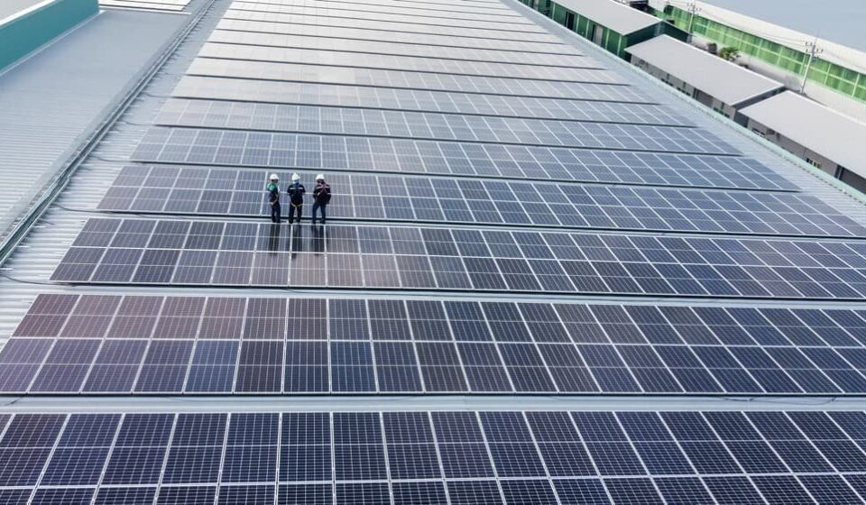AI Boom Faces Power Crisis Without Global Renewable Surge