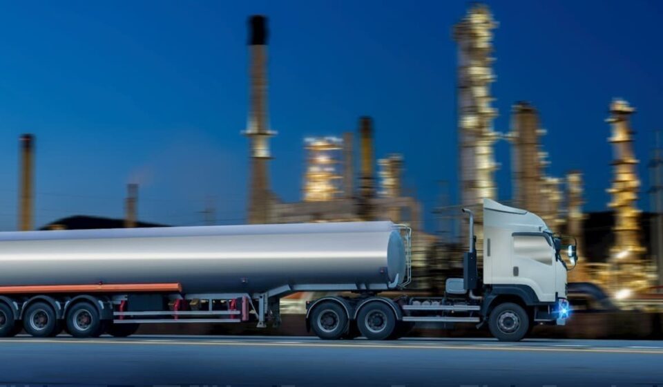 Bulgaria's Lukoil Refinery Slashes Costs By $8 Million