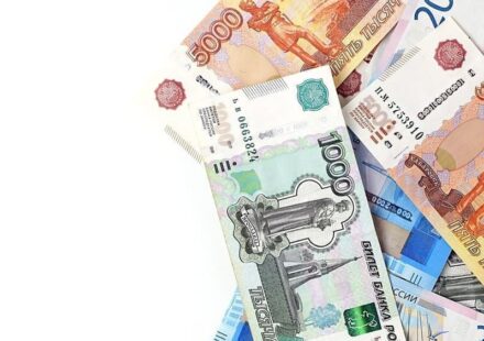 Novatek’s 2025 Profit Tumbles 60% as Sanctions Bite