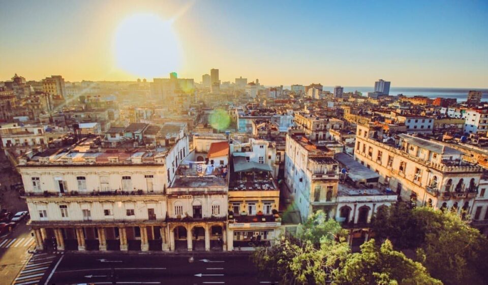 Fuel Crisis Forces Canadian Airlines to Halt All Flights to Cuba