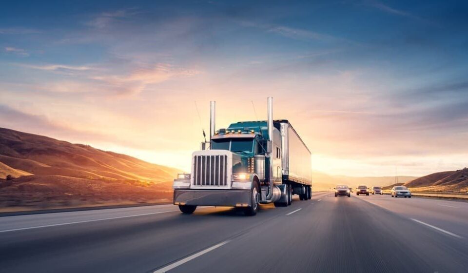 China’s Electric Truck Boom Begins to Threaten LNG’s Role in Heavy Transport
