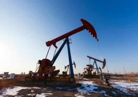 Cold Snap Hits U.S. Oil and Gas Production
