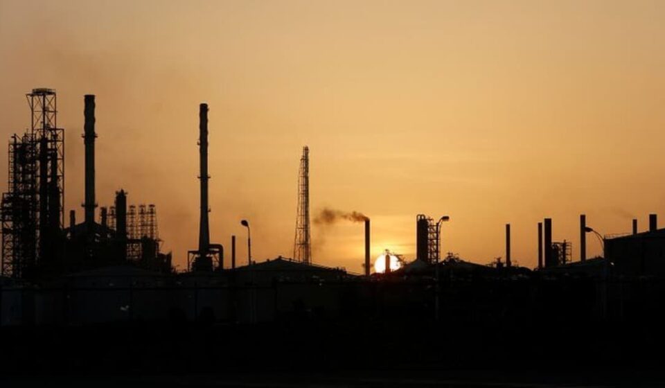 Venezuela Moves to Rewrite Oil Law as PDVSA’s Corruption Hangover Lingers