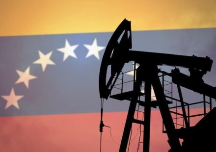 Global Traders Launch Legal Venezuelan Oil Sales to China