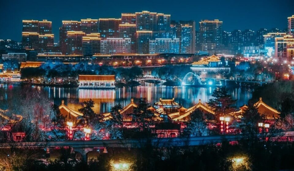 China's Grid Giant Plans Huge $574 Billion Investment Surge