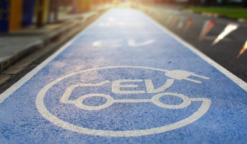 China Welcomes EU Guidance on Minimum EV Prices After Tariff Dispute