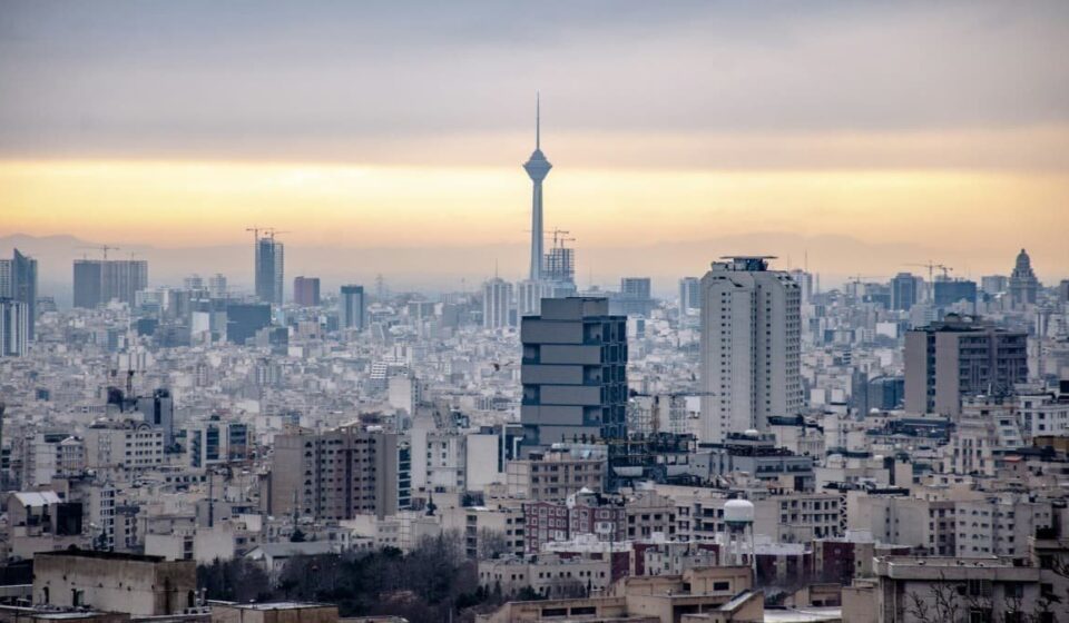 Oil Prices Rise as Protests in Iran Escalate