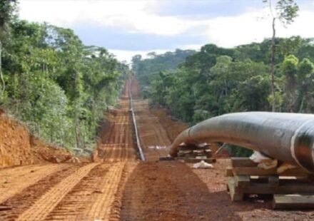 Uganda Presidential Hopeful To Review Oil Contracts if Elected