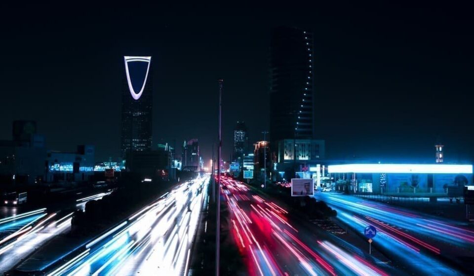 Saudi Arabia Slashes Oil Prices to Asia for Third Straight Month