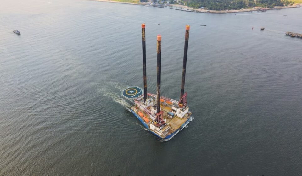 Investor Hesitation Stalls India's Offshore Oil Push