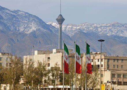 Iran’s Central Bank Head Resigns Amid Currency Crash, Energy Crisis