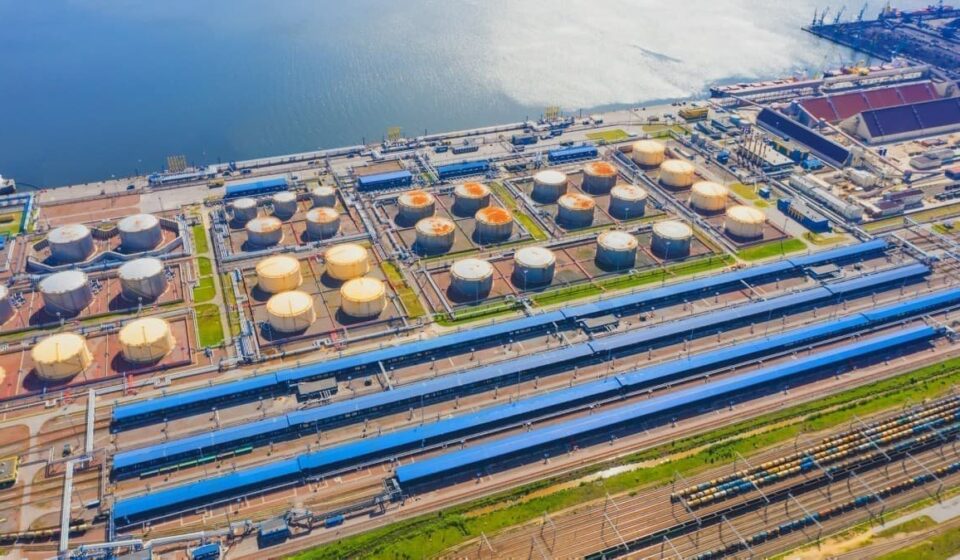Global Oil Demand Surges Driven by Indian Market Rebound