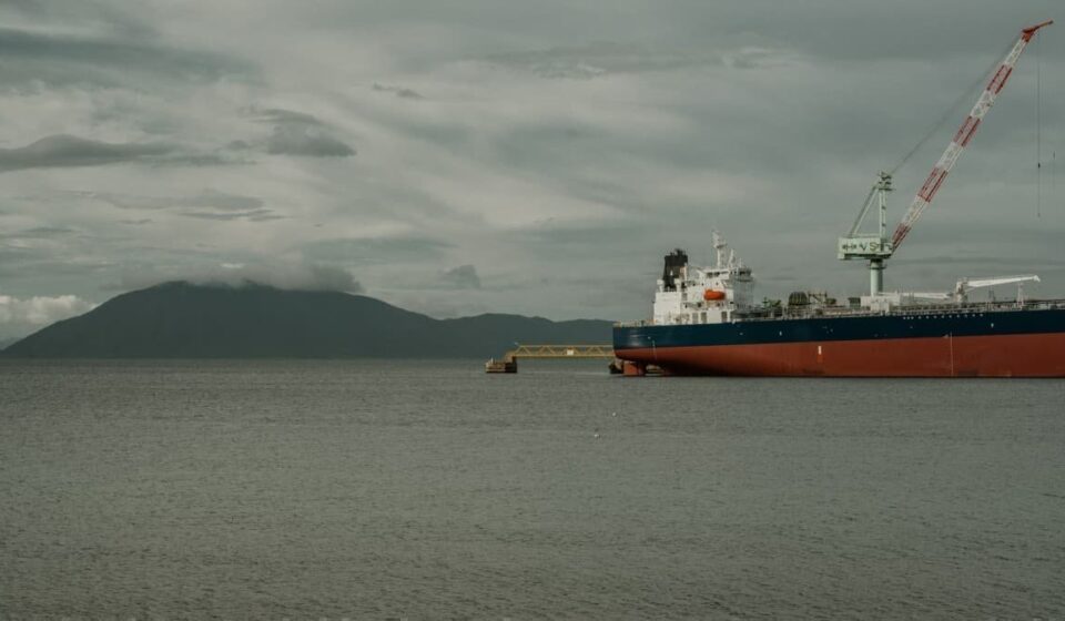 U.S. Blockade Threatens Venezuela's Crucial Russian Naphtha Supply