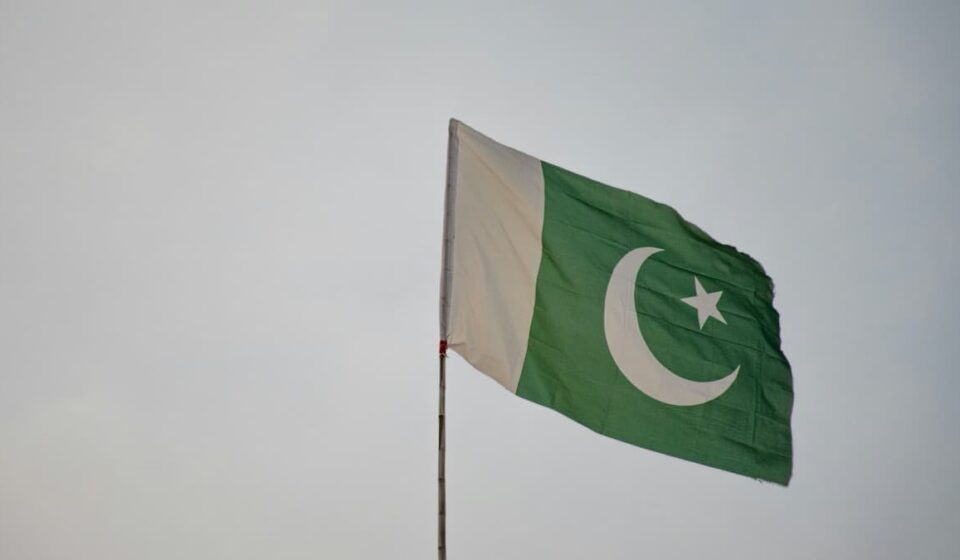 Pakistan and Russia Discuss Oil Cooperation Deal
