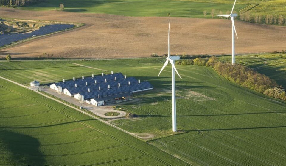 New Permitting Freeze Threatens Hundreds of U.S. Solar and Wind Projects