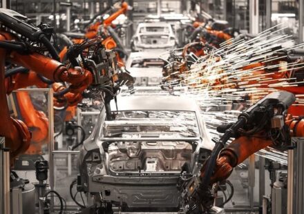 Germany Seeks Looser EU Rules of Gasoline Cars Phase-out by 2035
