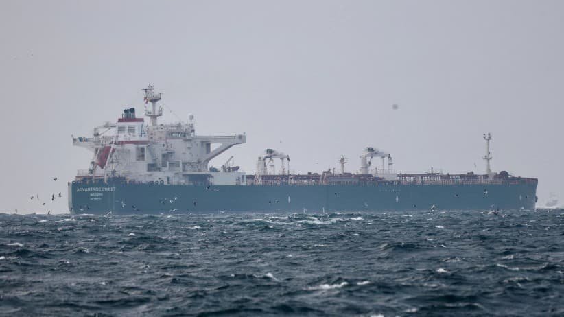 False-Flag Tankers Shipped Russian Oil Worth $5.4 Billion This Year