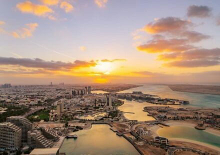 Abu Dhabi Conglomerate Enters Bidding War for Lukoil Assets