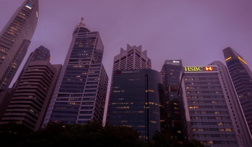 HSBC Slashes Oil and Gas Financing