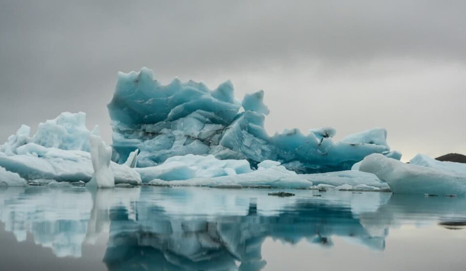 Early Winter Ice Halts Arctic LNG Deliveries to China