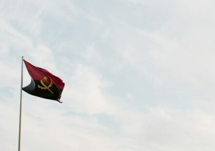 Shell to Sign Exclusive Oil Exploration Deal with Angola