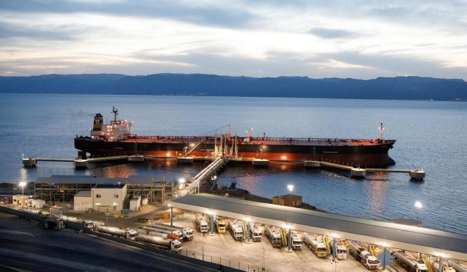 Sanctions Halt Oil Flows to Serbia as Russian-Owned NIS Faces Refinery Shutdown