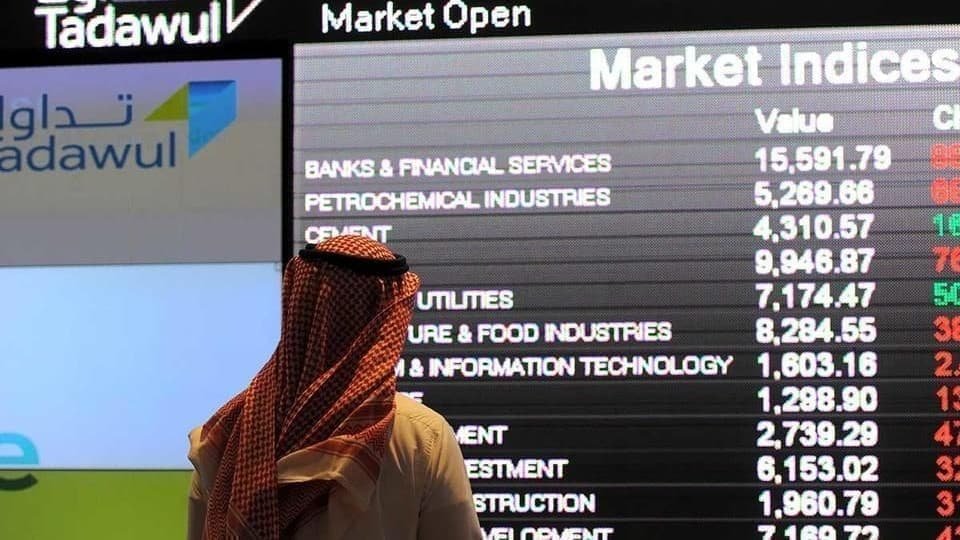 Oil Soars on Prospects Of New U.S. Sanctions And Surprise Stock Draw