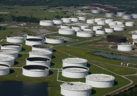 Crude Oil Inventories Continue to Fall