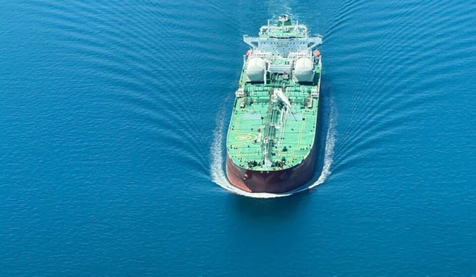 Iran Defies UN Sanctions, Vows Continued Oil Exports to China