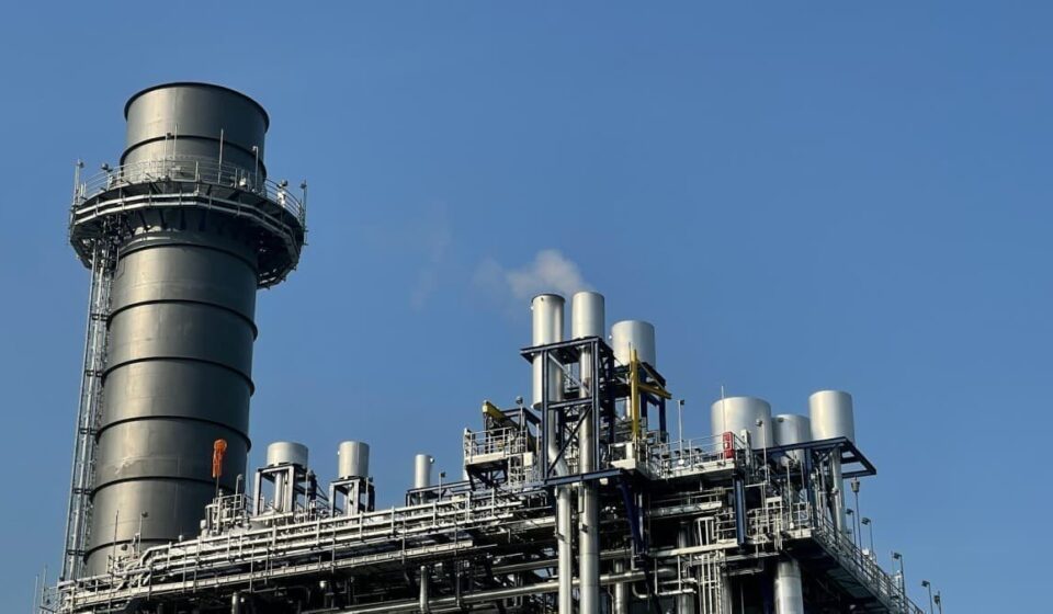 Iran’s Oil Discount to China Widens Amid Record-High Stocks at Teapots